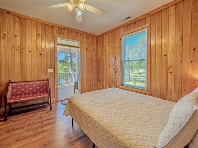 Wake up to the shimmer of Lake Marion every morning and end your - photo 20