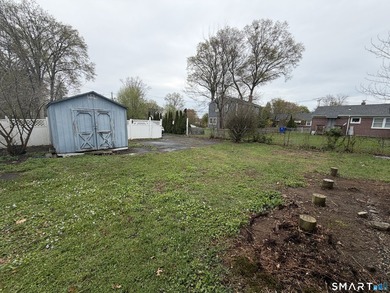 2 BR, 1 BA townhouse-style unit with great potential! Features - photo 20