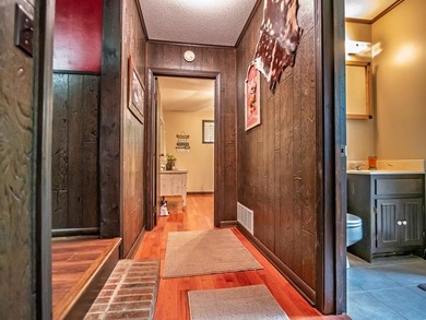 This house in move in ready. If you like hunting and fishing - photo 20