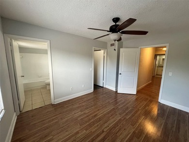 ALL AGES GATED COMMUNITY FIRST FLOOR UNIT TOTALLY REMODELED WITH - photo 28