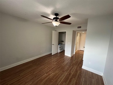 ALL AGES GATED COMMUNITY FIRST FLOOR UNIT TOTALLY REMODELED WITH - photo 34