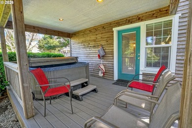 Enjoy the coastal lifestyle in this charming cottage home in the - photo 34