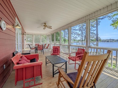 Wake up to the shimmer of Lake Marion every morning and end your - photo 40