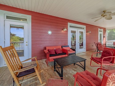 Wake up to the shimmer of Lake Marion every morning and end your - photo 41