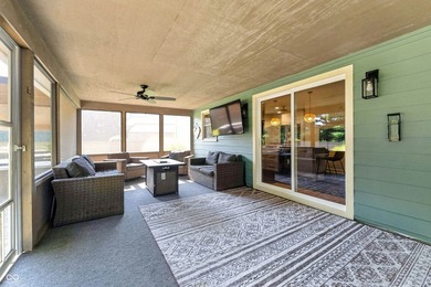 You won't want to miss this completely updated 4 bedroom 2.5 - photo 43