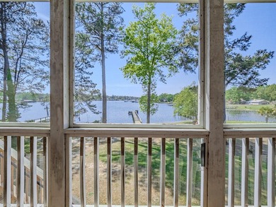 Wake up to the shimmer of Lake Marion every morning and end your - photo 45