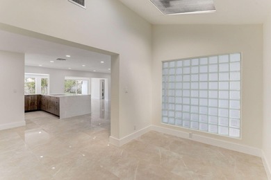 A modern remodeled waterfront oasis in the heart of Fort - photo 10