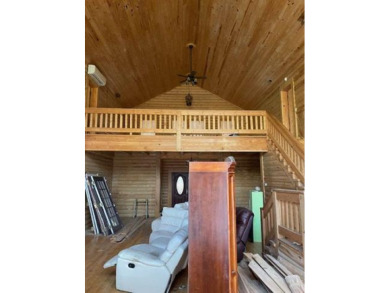 Lake Front Lodge with Guest House SOLD - photo 6