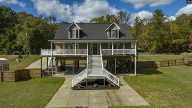 Lake Wateree Home For Sale in Winnsboro South Carolina