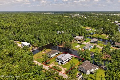 Come and see this 3 bedroom 2 bath fish camp on a deep water - photo 35