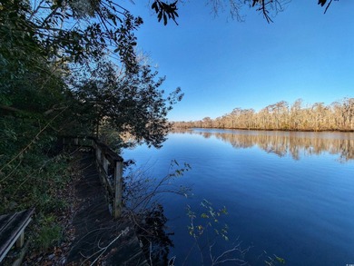 Welcome to 462 Mohican Drive, a stunning riverfront retreat - photo 40