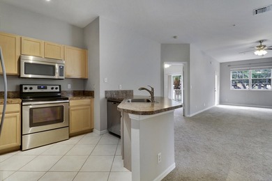 Come see this 3-bedroom, 2 bath, 1-car garage corner unit in one - photo 10