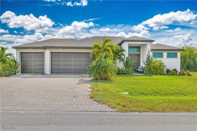 Cape Coral Lakes Area Home For Sale in Cape Coral Florida