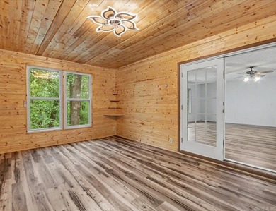 Beautifully updated 3-bedroom, 2-bath home in Hot Springs - photo 9