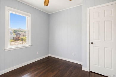 Welcome to this charming 3-bedroom, 1-bath home offering comfort - photo 15