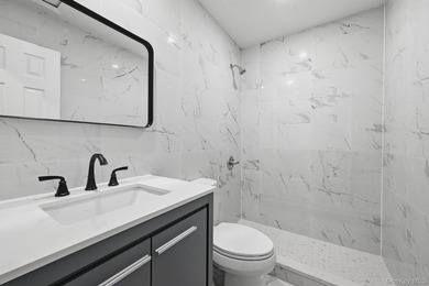 Welcome to this beautifully updated 6-bedroom, 2.5-bath home in - photo 5