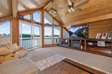 This 5-BD, 4-BA, 3,847-square-foot, 3-story home w/ 70 feet of - photo 22