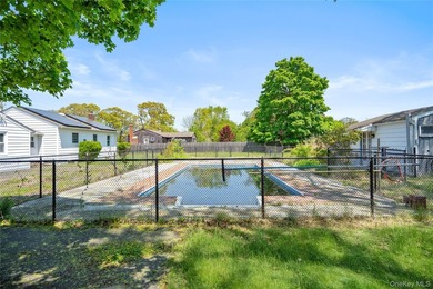 Welcome to this charming 3-bedroom, 1-bath home offering comfort - photo 24
