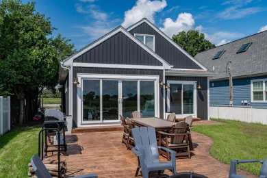 Lake Home Sale Pending in Syracuse, Indiana
