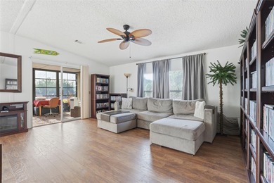 Under contract-accepting backup offers. Welcome to this TURNKEY - photo 5
