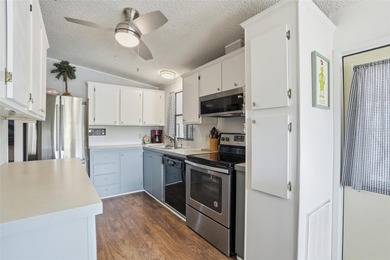 Under contract-accepting backup offers. Welcome to this TURNKEY - photo 9