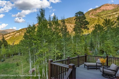 RIVERFRONT elegance and elevated craftsmanship are paired with - photo 30