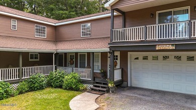 Village living at its best! Just four blocks from Canada Street - photo 4