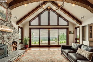 Panoramic mountain and territorial views with a custom-built