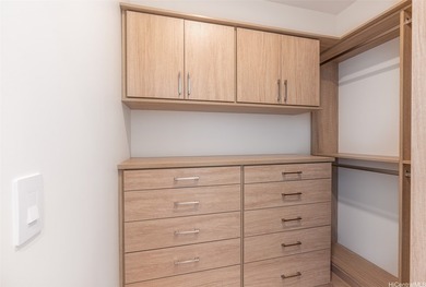 Victoria Place #PH3802 - A stunning, barely lived-in residence - photo 12