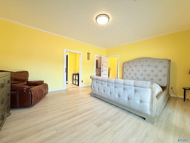 Lake life is Here... This beautifully updated 2 bed 3 bath home - photo 14