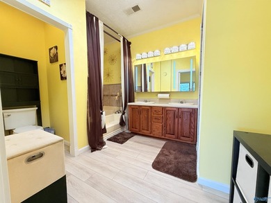 Lake life is Here... This beautifully updated 2 bed 3 bath home - photo 15