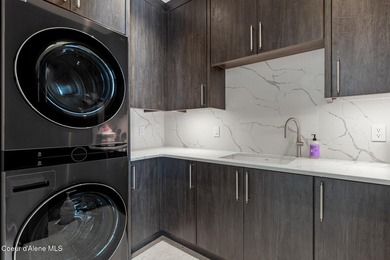 Estate 220 is a contemporary home located on E Lower Pasture - photo 21