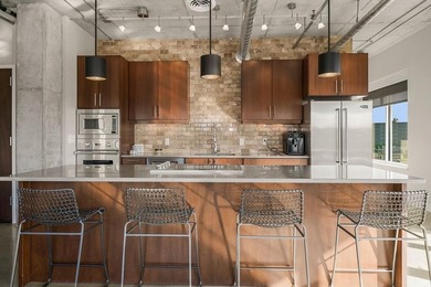 Welcome to 41 Penn, where modern urban living meets one of - photo 21