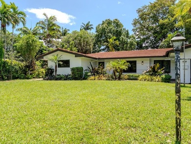 Welcome to this spacious 3-bedroom, 2-bathroom home situated on - photo 2