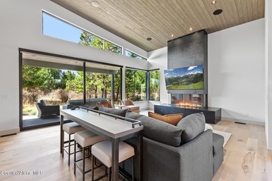 Estate 220 is a contemporary home located on E Lower Pasture - photo 31