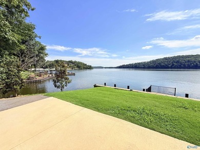 Lake life is Here... This beautifully updated 2 bed 3 bath home - photo 32