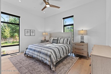 Estate 220 is a contemporary home located on E Lower Pasture - photo 36