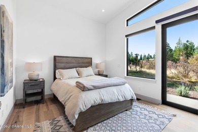 Estate 220 is a contemporary home located on E Lower Pasture - photo 38