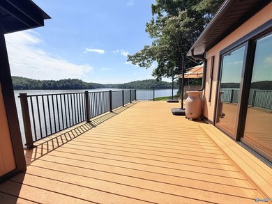 Lake life is Here... This beautifully updated 2 bed 3 bath home - photo 38