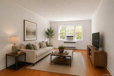 Welcome to this beautifully renovated, sun-filled corner - photo 1