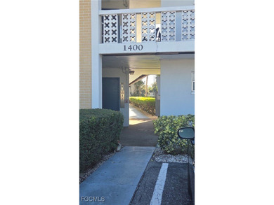 Cape Coral Lakes Area Condo For Sale in North Fort Myers Florida