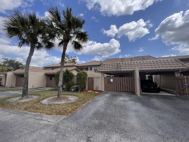 Charming 2-bedroom townhome located in the heart of Coral - photo 2