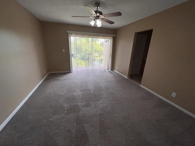 Charming 2-bedroom townhome located in the heart of Coral - photo 7