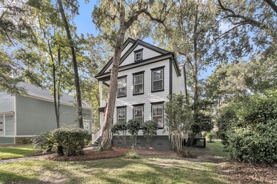 Designed in the timeless Charleston Single style and set within - photo 4