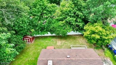 WOW! SPECTACULAR RENOVATED RANCH STYLE HOME LOCATED WITH PRIVACY - photo 13