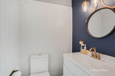 Beautifully updated home in the highly desirable Waukazoo Woods - photo 14