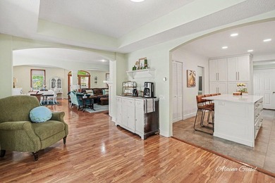 Beautifully updated home in the highly desirable Waukazoo Woods - photo 15