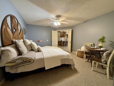 Lakefront living in the heart of St. Lucie West! This spacious - photo 16