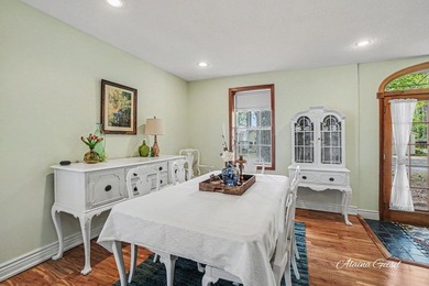 Beautifully updated home in the highly desirable Waukazoo Woods - photo 27