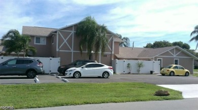 Remodeled & Move-In Ready - Largest Unit in the Complex! - photo 1